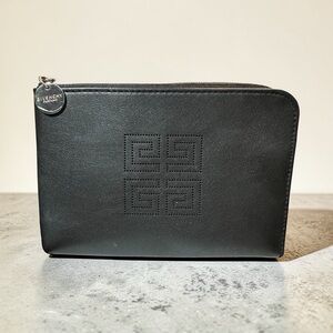 Givenchy Parfums Slim Pouch 3/4 Zip Black faux leather
